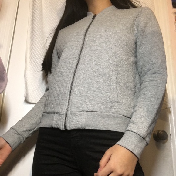 THICK GREY ZIP UP SWEATER - Picture 4 of 6